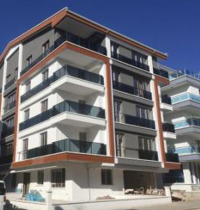 Sağlam temeller ve modern yapılarla güçlü yarınlar inşaa ediyoruz.